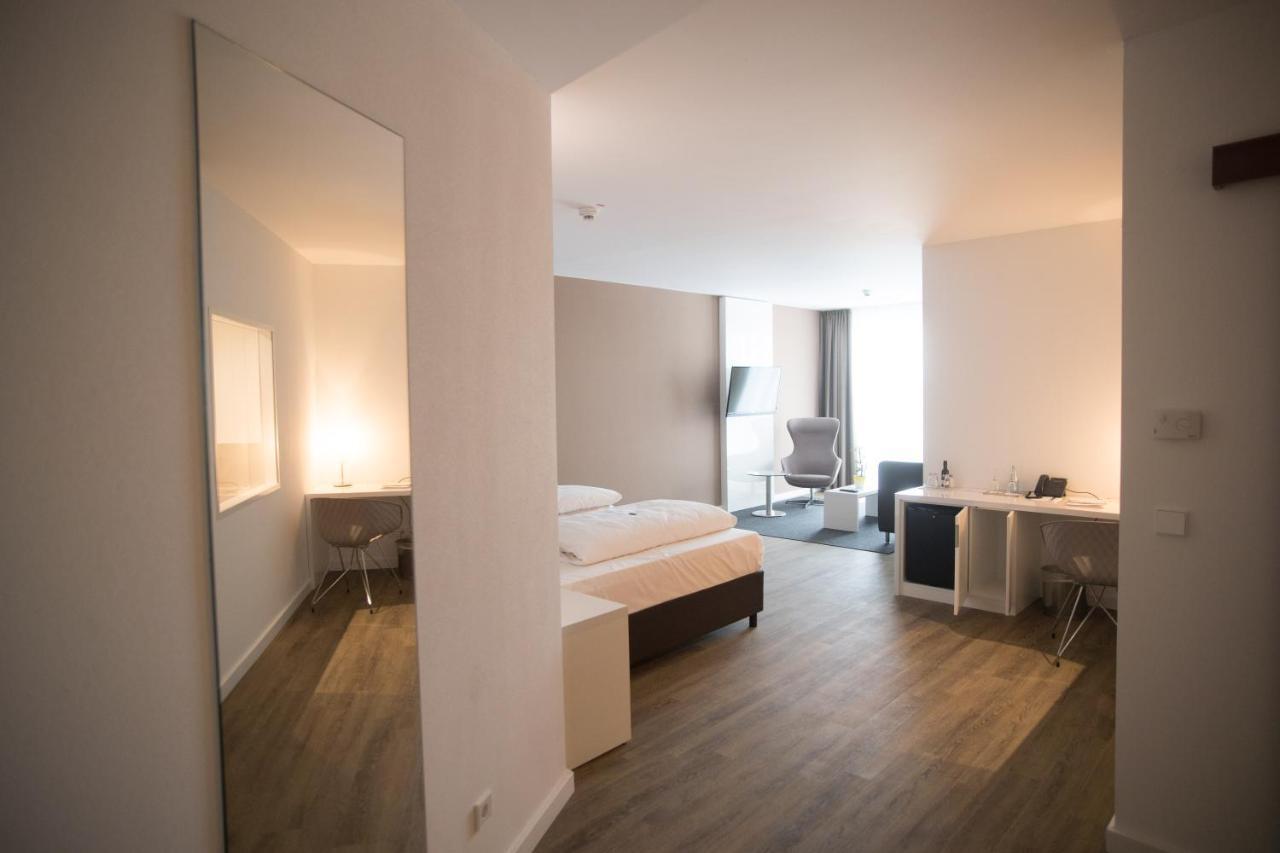 Hotel Absolute Gernsheim Buitenkant foto